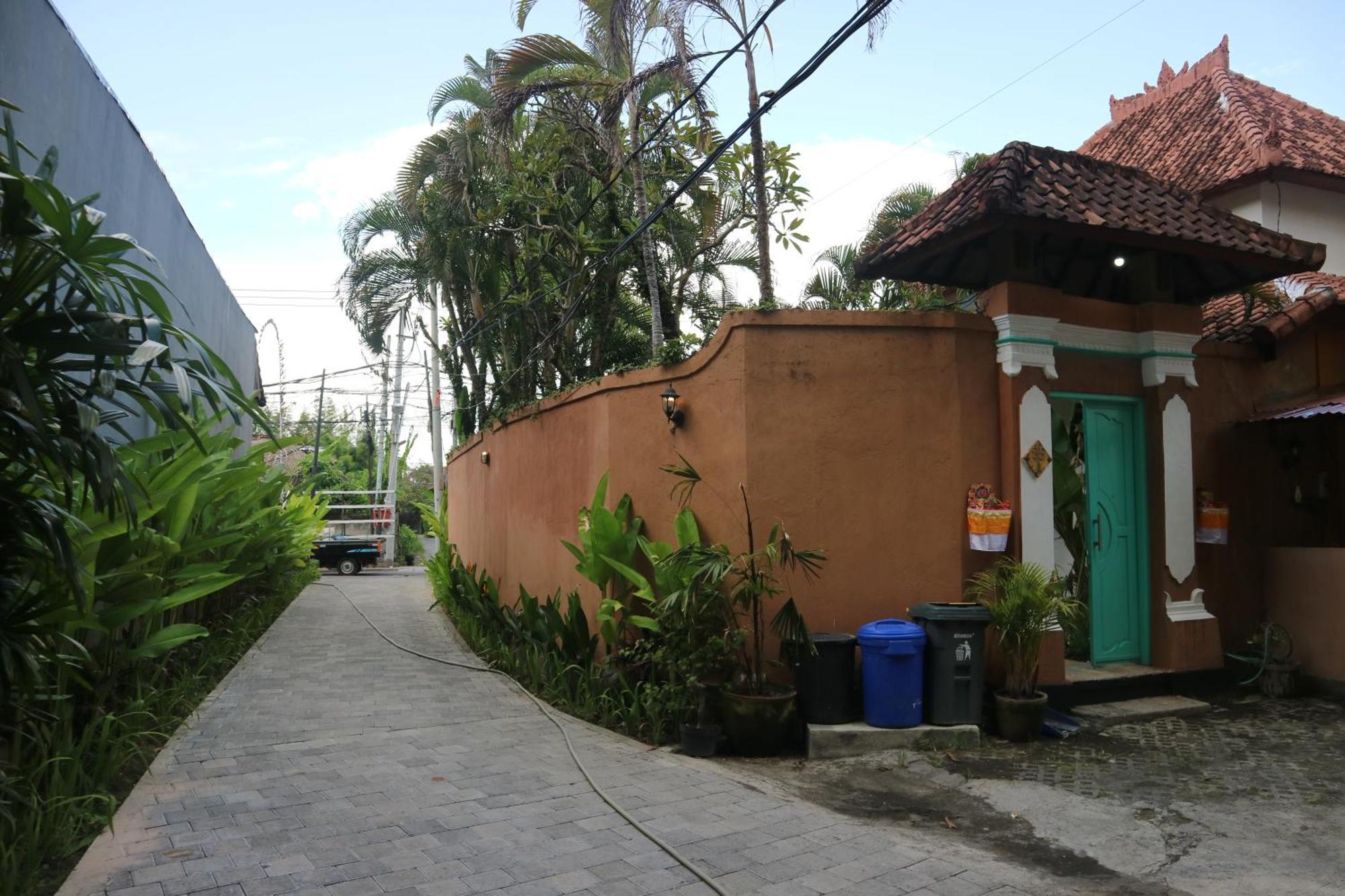 Villa Alam Biru Gardenia Seminyak  Luaran gambar