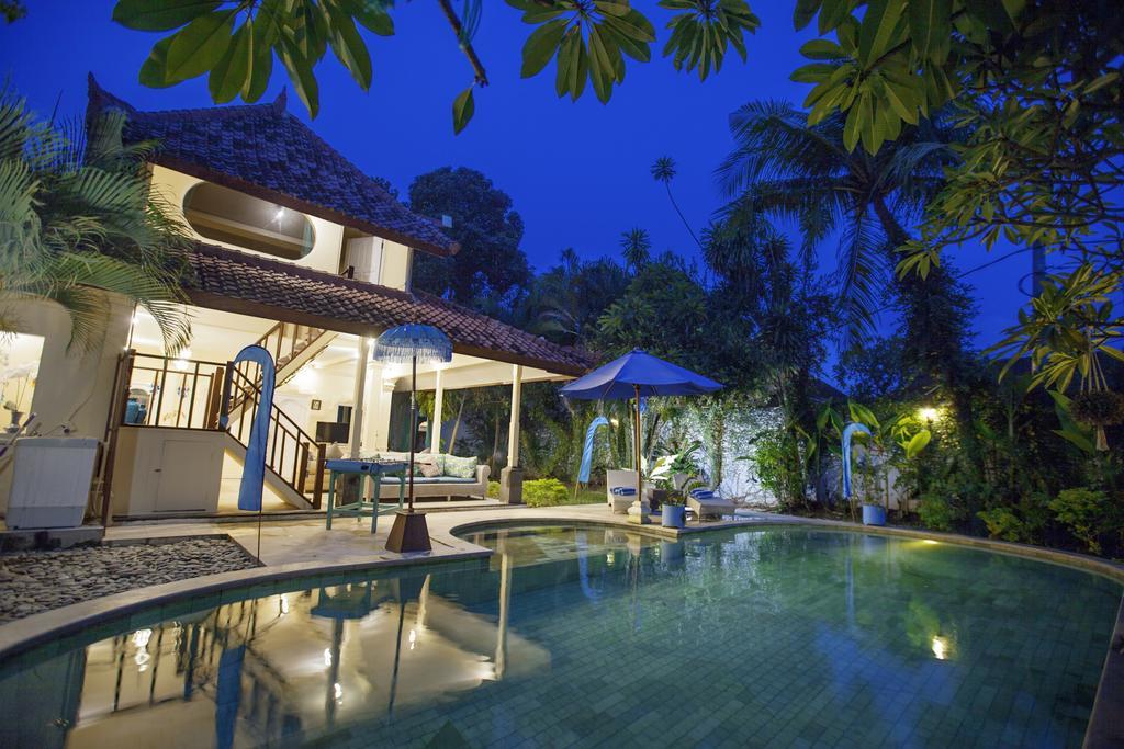 Villa Alam Biru Gardenia Seminyak  Luaran gambar