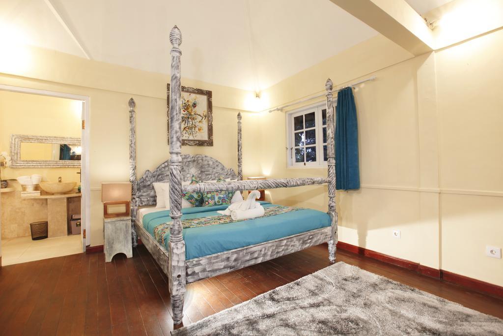 Villa Alam Biru Gardenia Seminyak  Luaran gambar