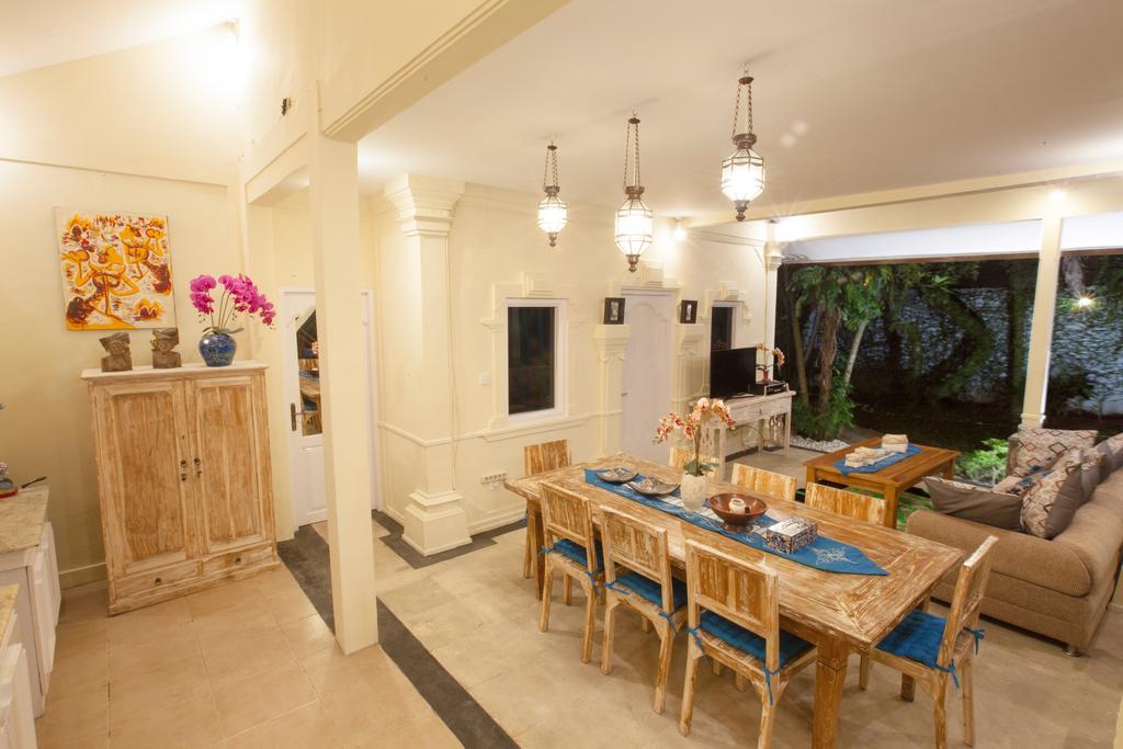 Villa Alam Biru Gardenia Seminyak  Luaran gambar